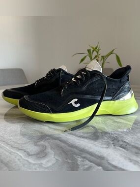 COURSER Uno Black Luxe Sneakers